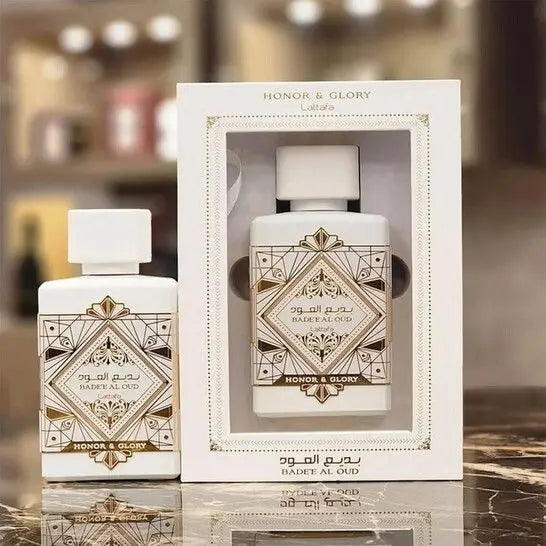Badee Al Oud - Honor & Glory by Lattafa is a unisex Eau de Parfum with 100 ml capacity, featuring rich oud, warm spices, and long-lasting fragrance ideal for special events or daily wear, embodying luxury and sophistication.